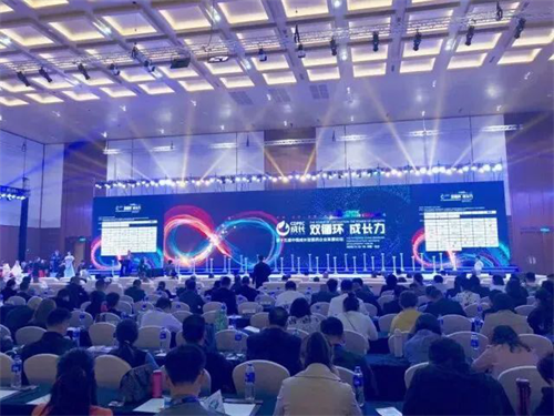 第15届中国成长型医药企业发展论坛圆满闭幕 联盛药业共揽“三金”行业最高殊荣